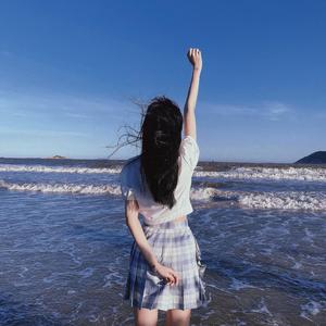 女厕偷拍撒尿全过程免费观看
